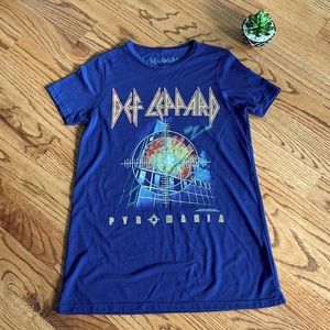 NWOT Def Leppard T-shirt Size M